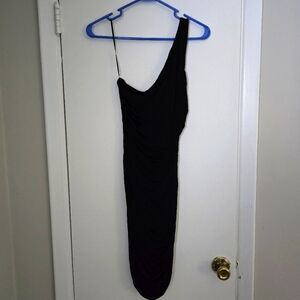 Elegant Black One-Shoulder Dress